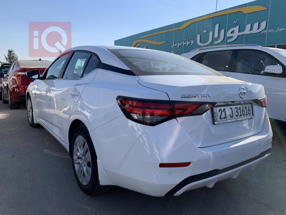 نيسان سنترا